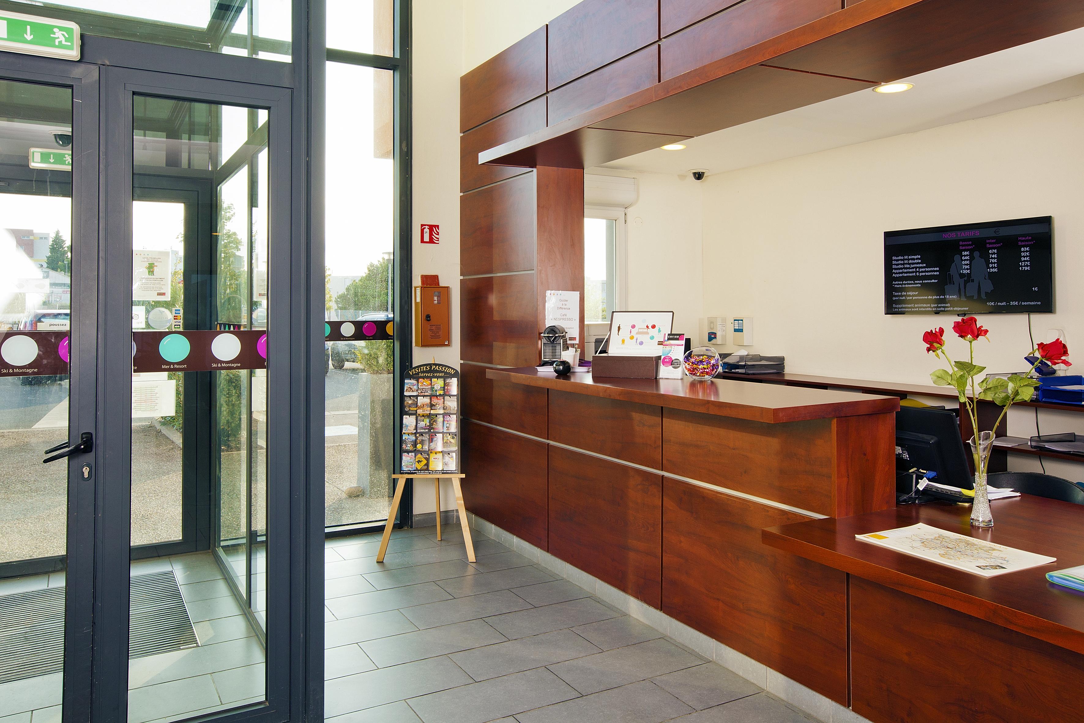 Comfort Aparthotel Carcassonne Ngoại thất bức ảnh